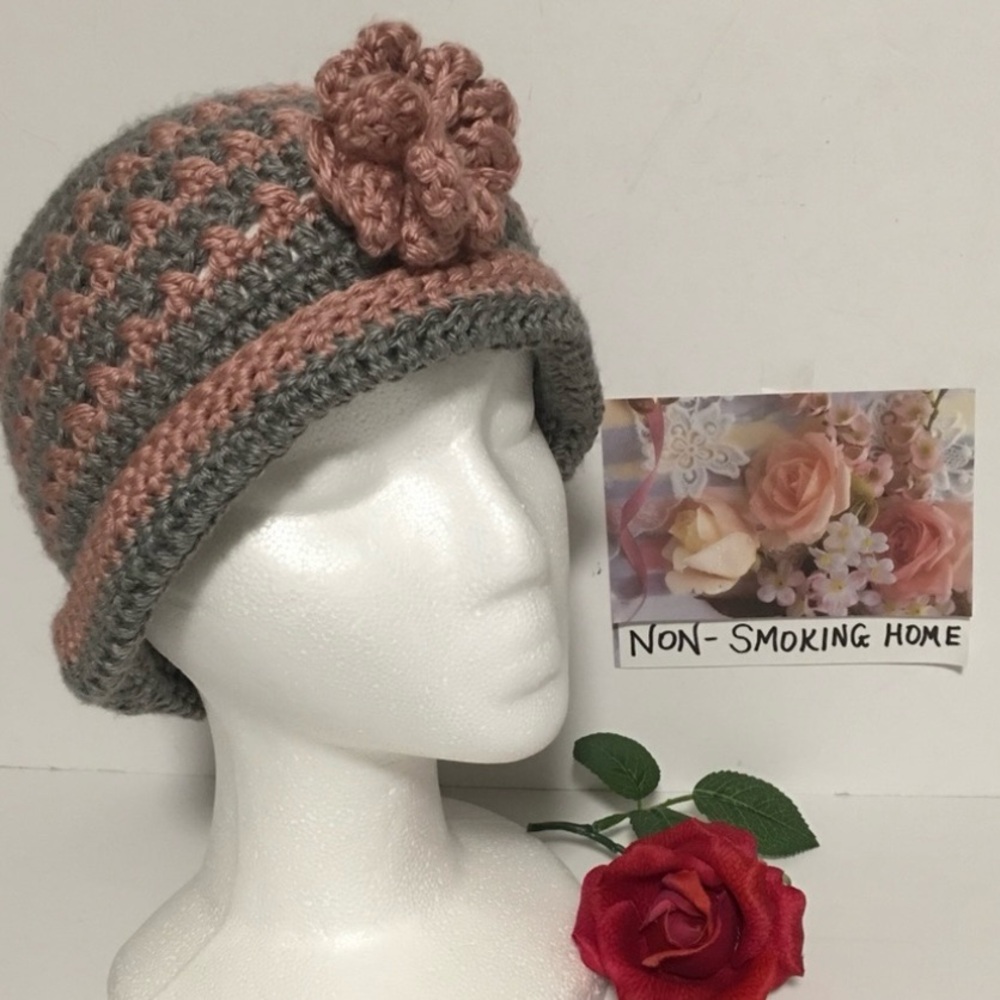 TRENDING TOBOGGAN GRAY PINK & GRAY Crocheted Beanie Hat Fairycore whimsy